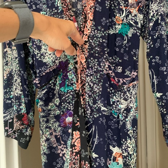 Hommage - Belted Floral Kimono - size small - worn once - Picture 6 of 7
